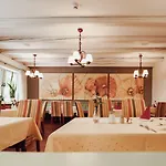 Summerhof Hotel 3*
