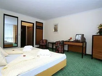 Summerhof Hotell